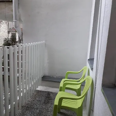 Dunja Ns アパート